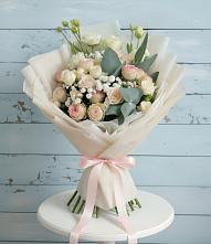 Букет цветов из:  Розы и Лизиантусы в Завьялово Алтайского края