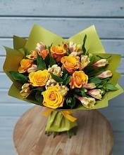 Букет цветов из:  Альстромерии и Розы в Завьялово Алтайского края