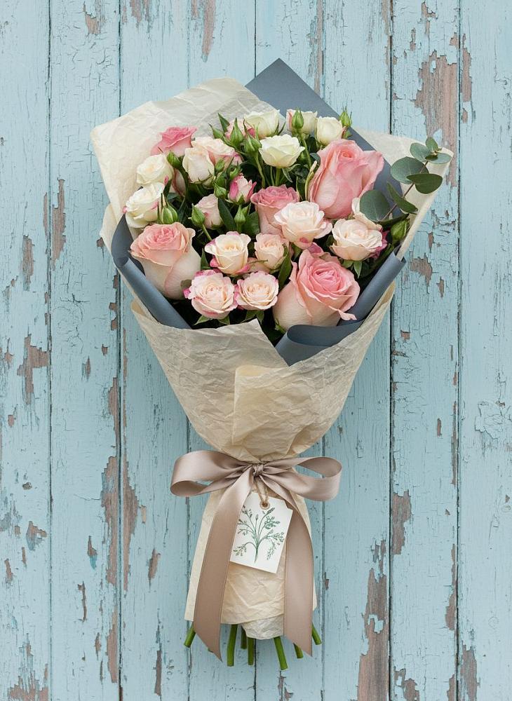 Букет цветов из: Розы в Завьялово Алтайского края