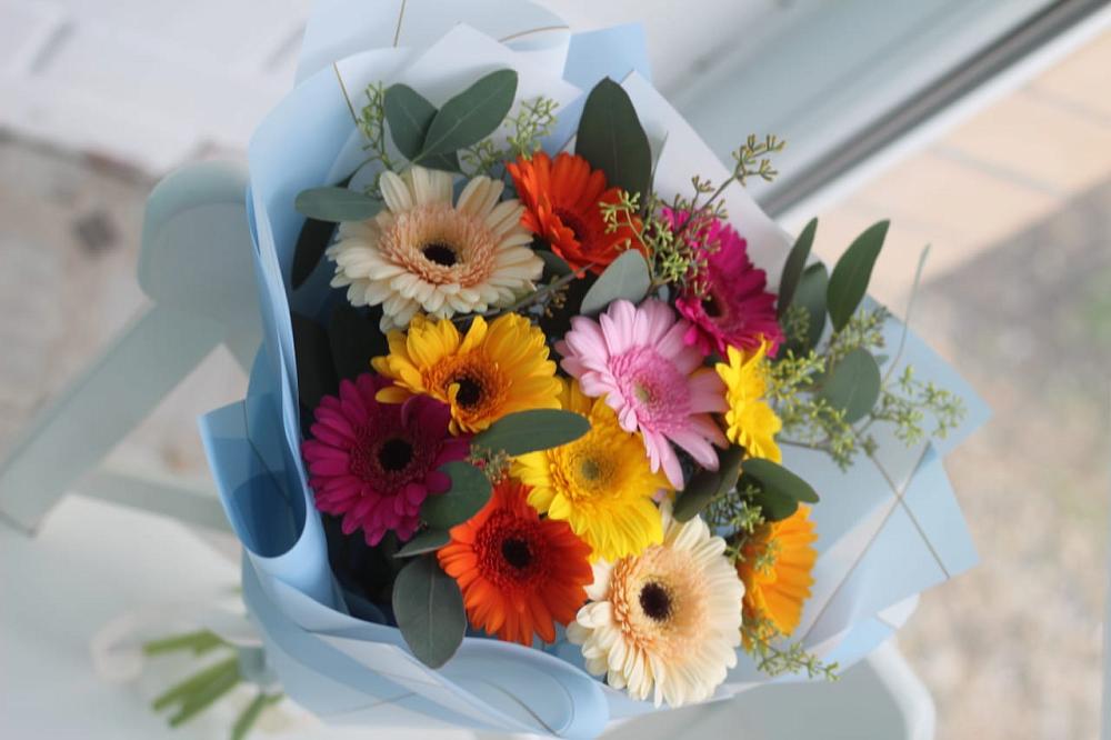 Букет цветов из: Герберы в Завьялово Алтайского края