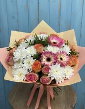 Букет цветов из:  Розы, Герберы и Хризантемы в Завьялово Алтайского края