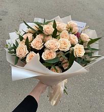 Букет Кремовые розы Латте в Завьялово Алтайского края