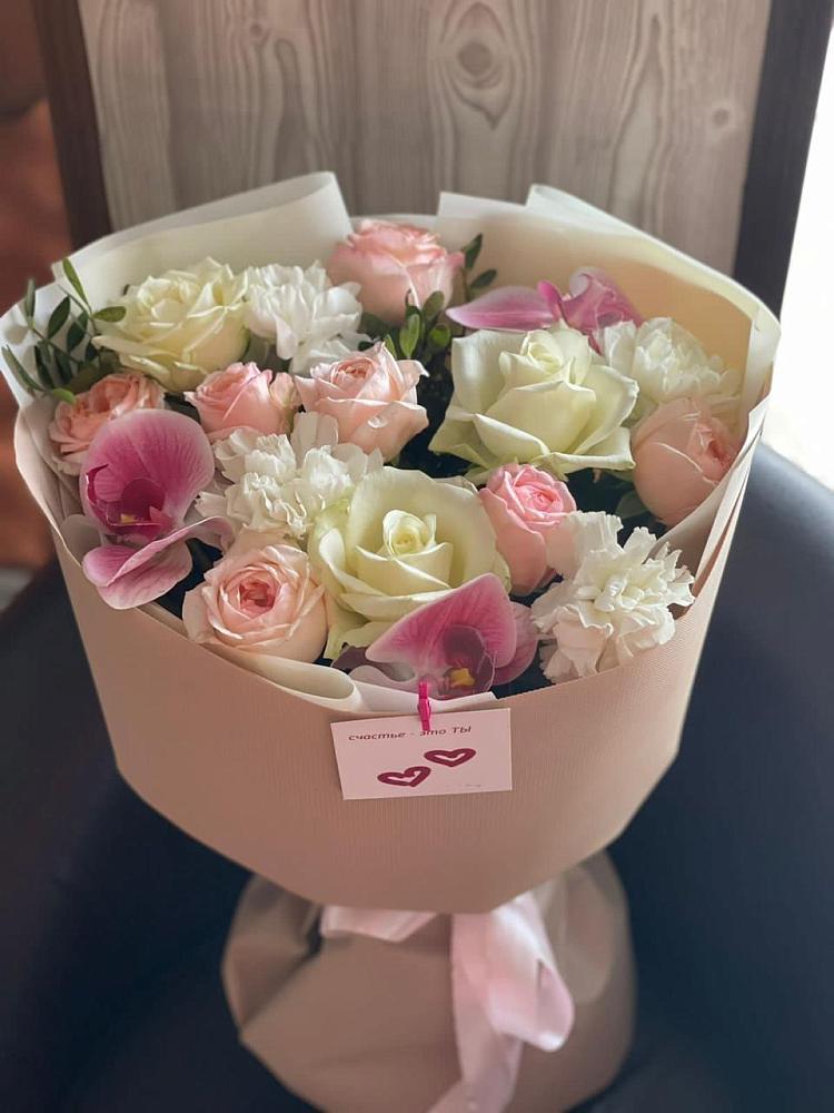 Букет цветов из: Орхидеи, Розы и Гвоздики в Завьялово Алтайского края