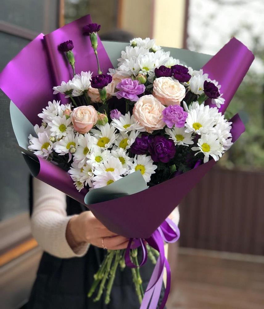 Букет цветов из: Хризантемы, Гвоздики и Розы в Завьялово Алтайского края