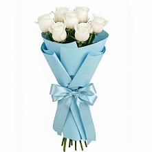 Букет 7 белых роз Проуд в Завьялово Алтайского края