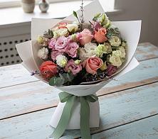 Букет цветов из:  Розы, Лизиантусы и Гвоздики в Завьялово Алтайского края