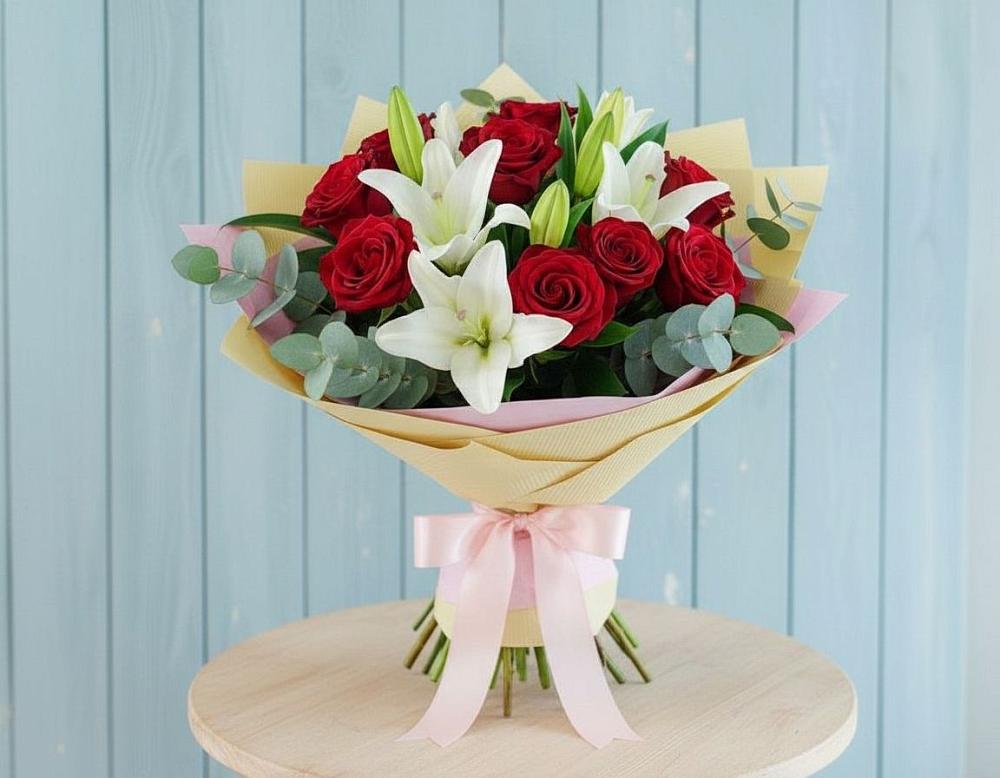 Букет цветов из: Лилии и Розы в Завьялово Алтайского края